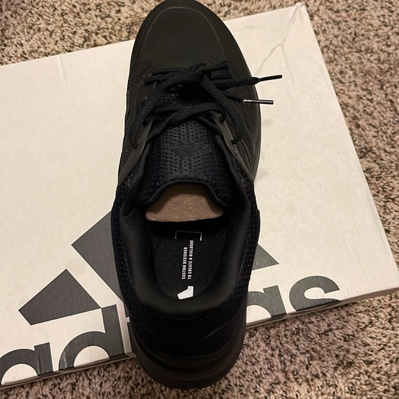 Adidas shoes - Picture 3 of 7